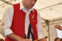 201109612_068