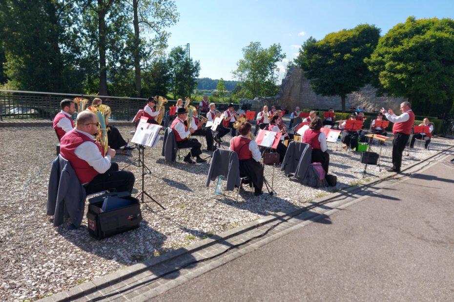 „Brenzgeflüster“ – Das OPEN-AIR-Konzert am Brenzer Bootsanleger